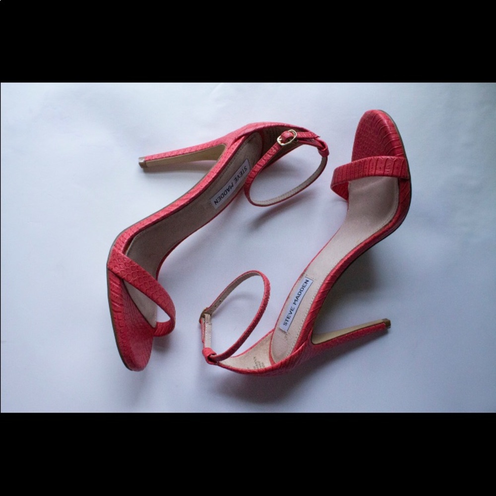 Steve Madden Leather Strap Heels